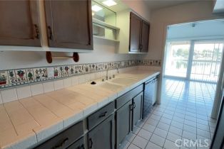 Condominium, 22136 Treasure Island, Canyon Lake, CA 92587 - 8