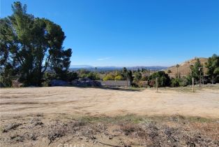 , 2935 Galaxie Heights rd, Riverside, CA 92507 - 7