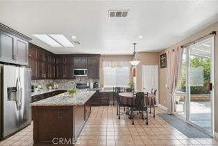 Single Family Residence, 2150 Whitman way, Corona, CA 92878 - 12