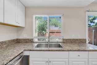 Condominium, 2532 Bryn Mawr LN, Riverside, CA  Riverside, CA 92507