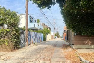 Residential Income, 611 Sunset ave, Venice, CA 90291 - 7