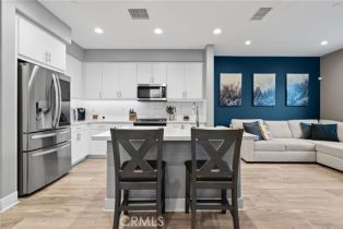 Condominium, 2523 Verna dr, Corona, CA 92883 - 7