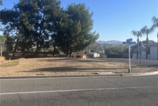 , 22740 Canyon Lake Dr South, Canyon Lake, CA 92587 - 2