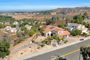 Single Family Residence, 16730 Lake Knoll, Riverside, CA 92503 - 46