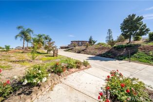 Single Family Residence, 18296 Hollowtree ln, Riverside, CA 92504 - 10