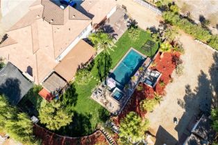 Single Family Residence, 18296 Hollowtree ln, Riverside, CA 92504 - 4