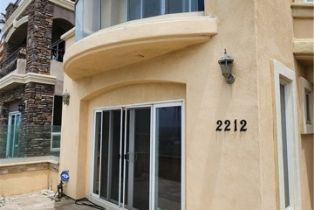 Single Family Residence, 2212 Pacific Coast, Huntington Beach, CA 92648 - 2