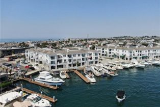 Condominium, 2600 Newport blvd, Newport Beach, CA 92663 - 12