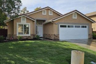 Single Family Residence, 23103 Coffee Berry CIR, Corona, CA  Corona, CA 92883