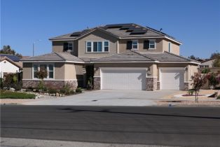 Single Family Residence, 2623 Waterfall ln, Corona, CA 92882 - 2