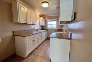 , 216 Avenue H Apt D, Redondo Beach, CA 90277 - 5