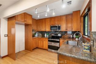 Single Family Residence, 20682 Hill Top drive, Riverside, CA 92507 - 14