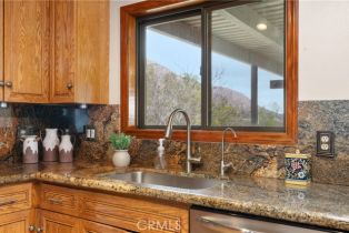 Single Family Residence, 20682 Hill Top drive, Riverside, CA 92507 - 16