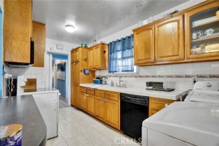 Single Family Residence, 2807 129TH, Gardena, CA 90248 - 4