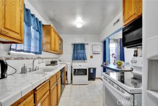 Single Family Residence, 2807 129TH, Gardena, CA 90248 - 7