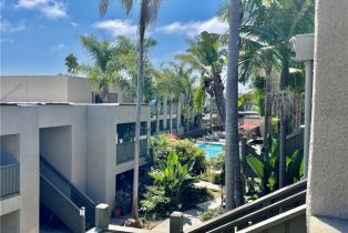 Condominium, 147  W Glaucus ST, Encinitas, CA  Encinitas, CA 92024