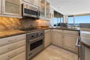 Condominium, 31755 Coast, Laguna Beach, CA 92651 - 18