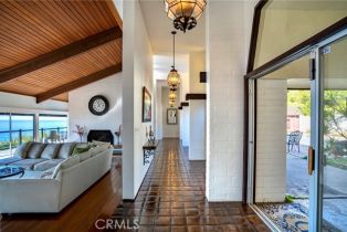 Single Family Residence, 481 Dartmoor st, Laguna Beach, CA 92651 - 13