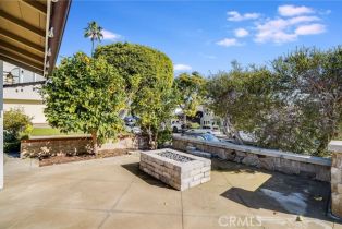 Residential Income, 705 Iris, Corona Del Mar, CA 92625 - 11