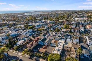 Residential Income, 705 Iris, Corona Del Mar, CA 92625 - 5