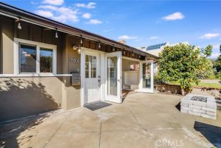 Residential Income, 705 Iris, Corona Del Mar, CA 92625 - 7