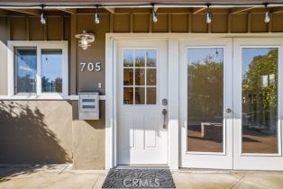 Residential Income, 705 Iris, Corona Del Mar, CA 92625 - 8