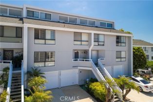 Condominium, 14 Ima Loa CT, Newport Beach, CA  Newport Beach, CA 92663