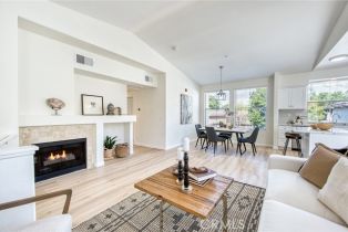 Condominium, 1412 Elmhurst, Irvine, CA 92618 - 5