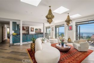 Single Family Residence, 825 Coast View dr, Laguna Beach, CA 92651 - 11