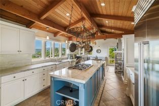 Single Family Residence, 2108 Crestview dr, Laguna Beach, CA 92651 - 3