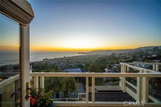 Single Family Residence, 2108 Crestview dr, Laguna Beach, CA 92651 - 48