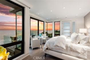 Single Family Residence, 1715 Ocean way, Laguna Beach, CA 92651 - 4