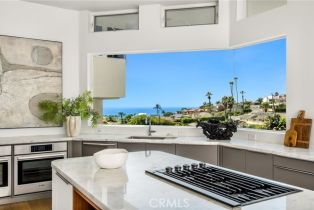 Single Family Residence, 547 Temple Hills dr, Laguna Beach, CA 92651 - 13