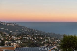 Single Family Residence, 1401 Bounty way, Laguna Beach, CA 92651 - 2