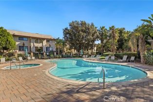 Condominium, 400 Flower st, Orange, CA 92868 - 28