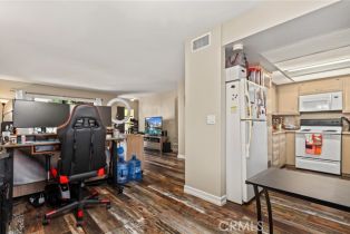 Condominium, 400 Flower st, Orange, CA 92868 - 9