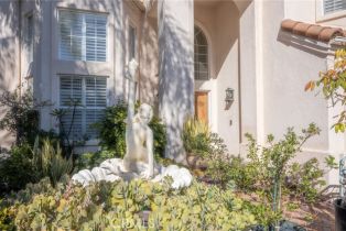 Single Family Residence, 25661 Raintree rd, Laguna Hills, CA 92653 - 2