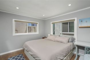 Single Family Residence, 203 41st st, Manhattan Beach, CA 90266 - 5