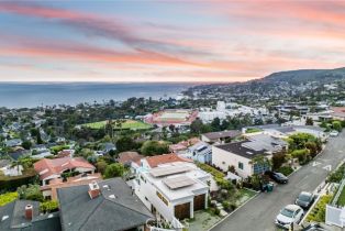 Single Family Residence, 825 Coast View dr, Laguna Beach, CA 92651 - 2