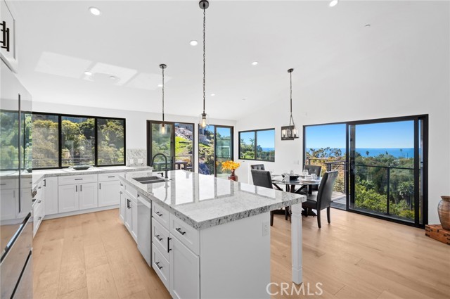 Single Family Residence, 990 Meadowlark dr, Laguna Beach, CA 92651 - 1
