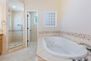 Single Family Residence, 611 Camino Manzanas, Thousand Oaks, CA 91360 - 22