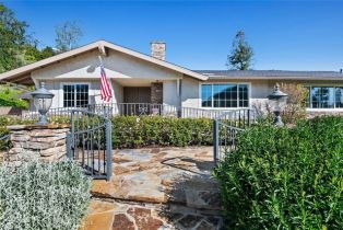 Single Family Residence, 611 Camino Manzanas, Thousand Oaks, CA 91360 - 4