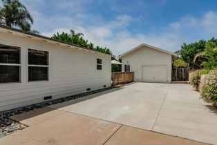 Single Family Residence, 1240 Pine ave, Carlsbad, CA 92008 - 2