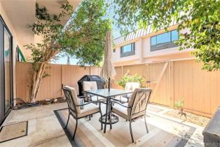 Townhouse, 757 Ocean Surf dr, Solana Beach, CA 92075 - 13