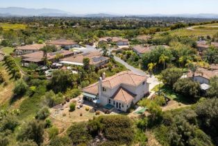 Single Family Residence, 190 Mission Oaks rd, Fallbrook, CA 92028 - 4