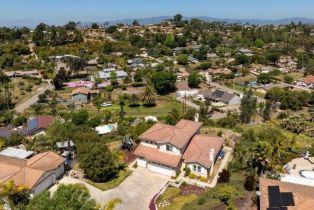 Single Family Residence, 190 Mission Oaks rd, Fallbrook, CA 92028 - 6