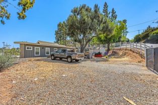 Single Family Residence, 129 Vine street, Fallbrook, CA 92028 - 11