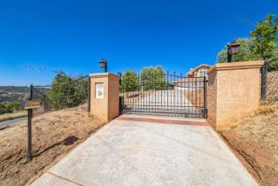 Single Family Residence, 11126 Pala Loma dr, Valley Center, CA 92082 - 2