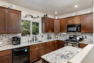 Single Family Residence, 27031 Oakmont rd, Valley Center, CA 92082 - 17