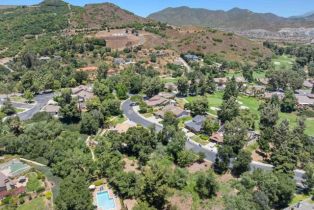 Single Family Residence, 2704 Almendra ct, Fallbrook, CA 92028 - 47